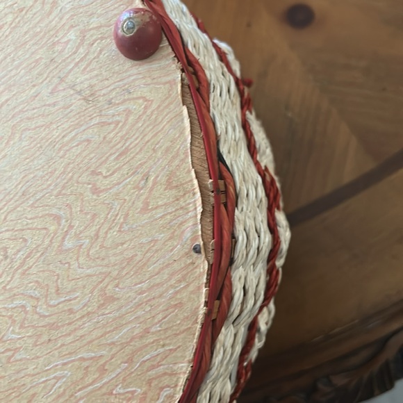 Vintage JCPenney Sewing Basket Constructed from Woven Wicker. - Picture 11 of 12